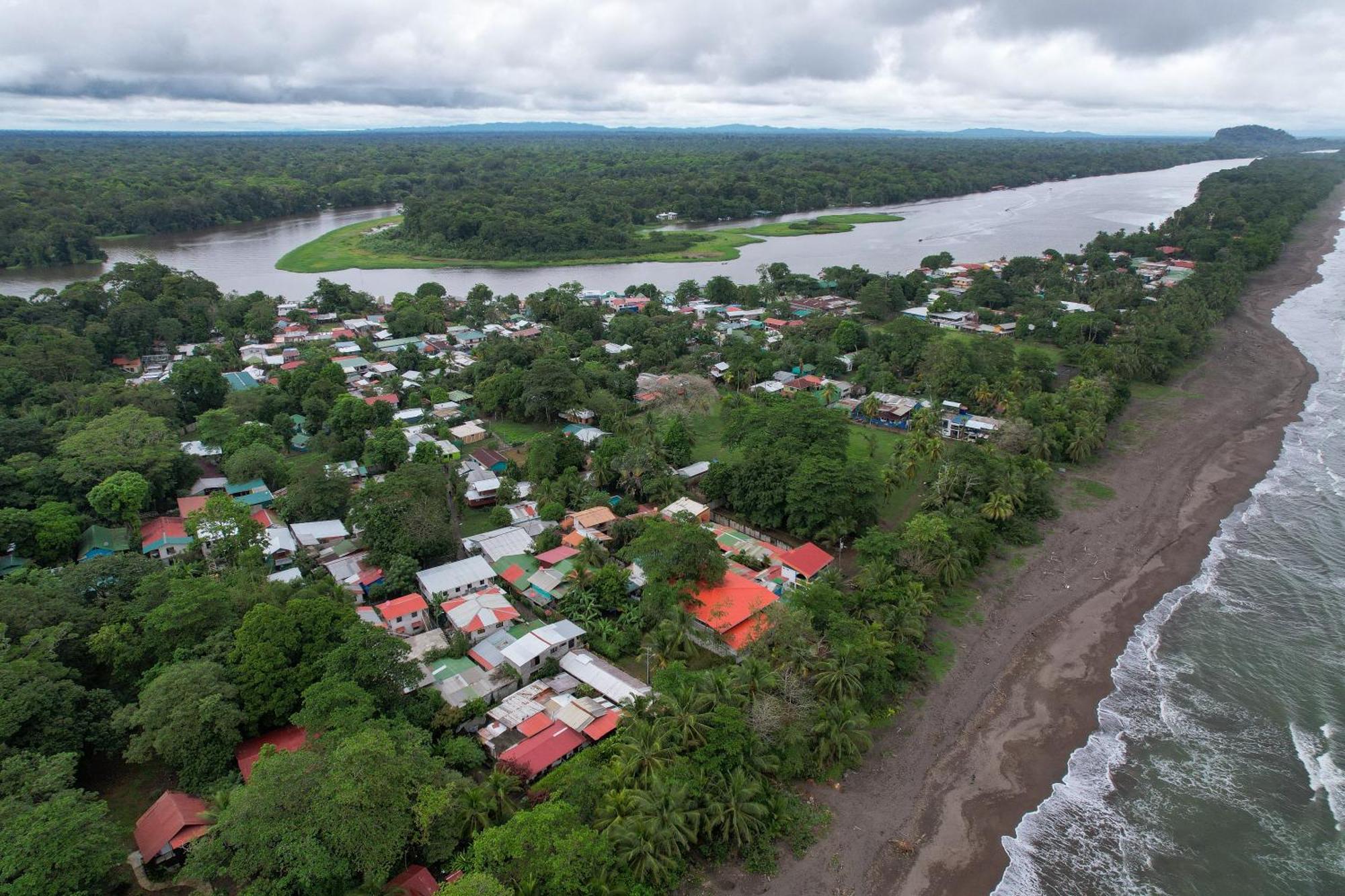 Hotel Serendipity Tortuguero Exterior photo